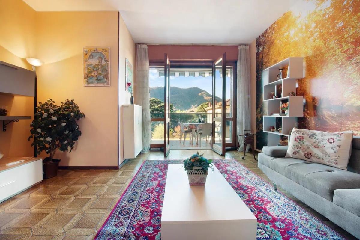 Appartamento House Of Roses Con Vista Duomo Como Exterior photo