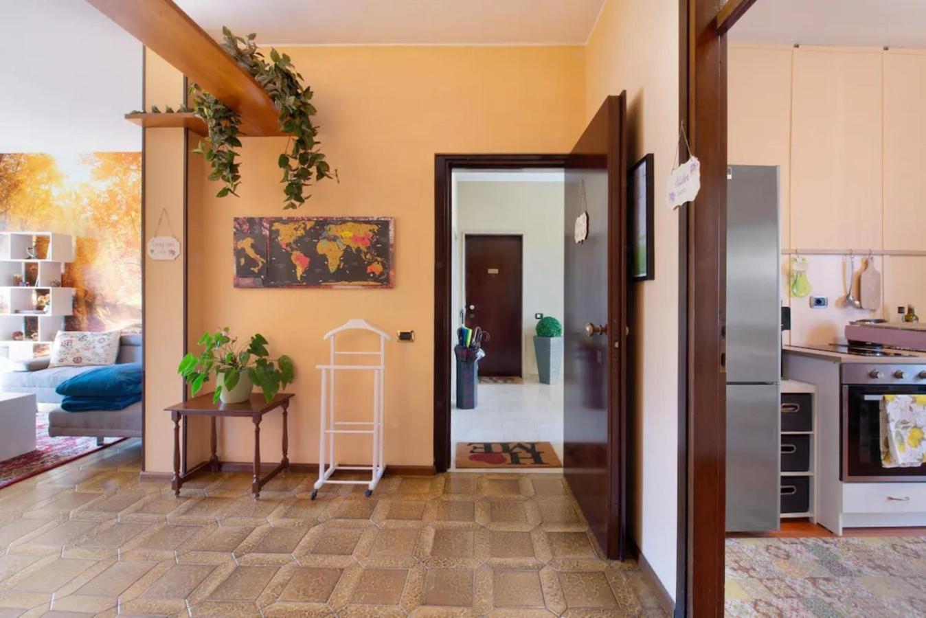 Appartamento House Of Roses Con Vista Duomo Como Exterior photo