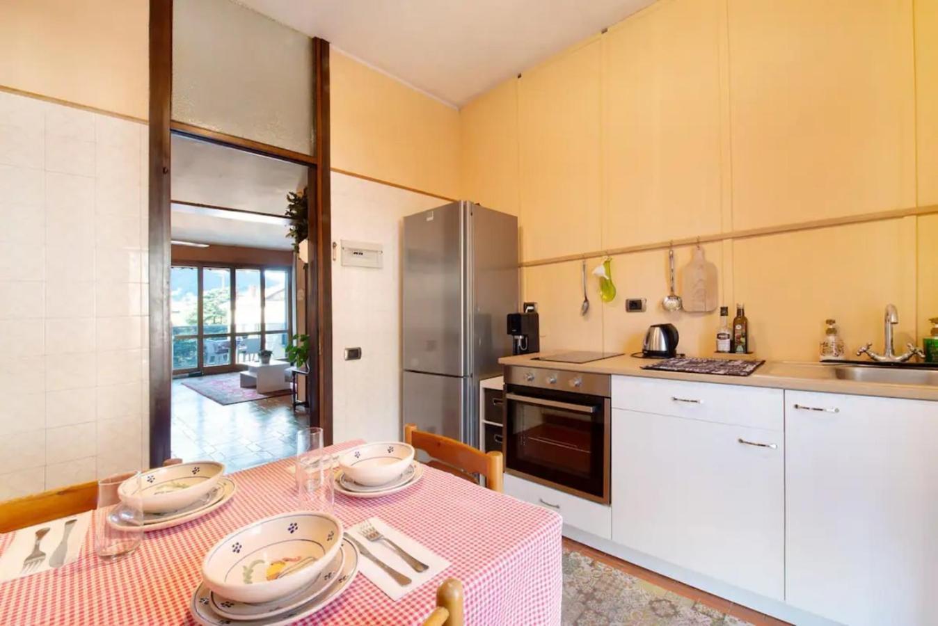 Appartamento House Of Roses Con Vista Duomo Como Exterior photo